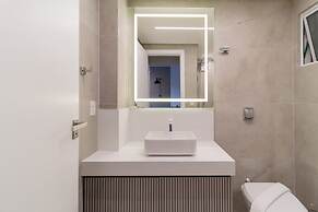 Apt Charming Prox the Beach of Canas Idf105