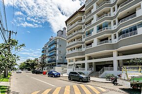 Apto no Open Shopping 600m da praia IBI307