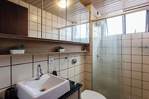 Quiet Apartment 1 mi From Canasvieiras bea Fml202