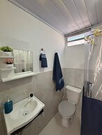 Primos Hostel & House
