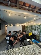 Primos Hostel & House