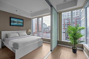 Entertainment District Suites -DT TO