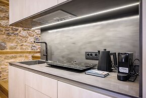 STF Luxury Suites