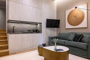 STF Luxury Suites