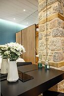 STF Luxury Suites
