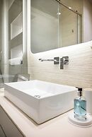 STF Luxury Suites