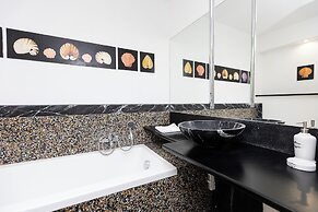 Angelico Apartment