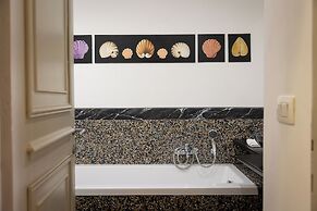 Angelico Apartment