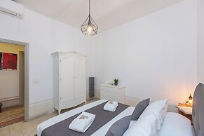 Angelico Apartment