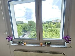 Well Appointed 2BR w terrace&parking