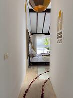 The Yak Lake House Hostal Bacalar