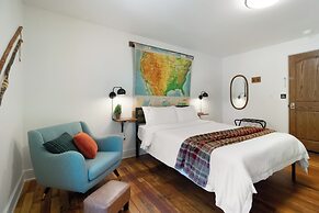 The Commercial Hotel