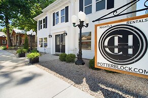 The Commercial Hotel