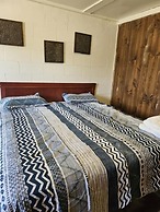 PALMERSTON LAKE MOTEL