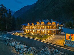 The Social Stays Kasol
