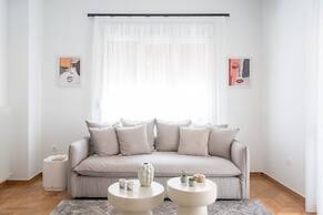 LIV - Premium Pagrati Apartment With View