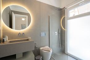 LIV - Premium Pagrati Apartment With View