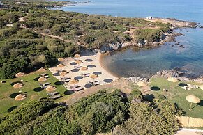 Cala Lupo Resort