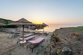 Cala Lupo Resort