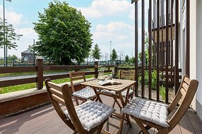 Comfortable Apartment With a Terrace