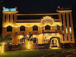 L S Haveli - A Heritage Lake View Haveli