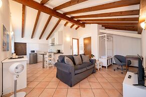 Cascine Mansarda by Wonderful Italy