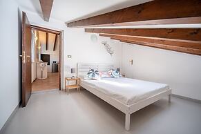 Cascine Mansarda by Wonderful Italy