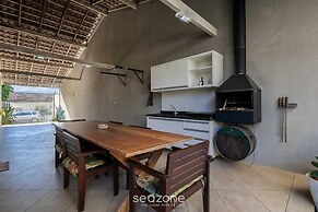 2BR House w/ Pool & BBQ in Penha Tzs210
