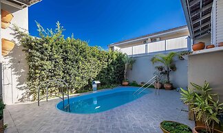 2BR House w/ Pool & BBQ in Penha Tzs210