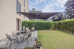 Charming Garden Hideaway in Como by Rent all Como