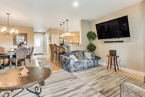 1 Mi to Wisp Resort: Hot Tub Haven in Mchenry!