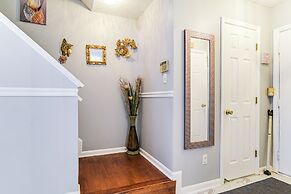 11 Mi to Dtwn Aberdeen: Spacious Townhome!