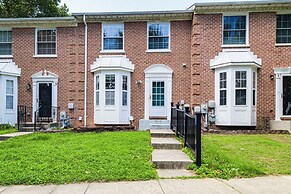 11 Mi to Dtwn Aberdeen: Spacious Townhome!