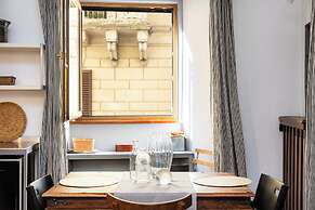 Pantheon Apartment