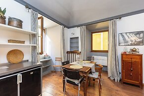 Pantheon Apartment