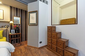 Pantheon Apartment