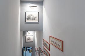 Pantheon Apartment