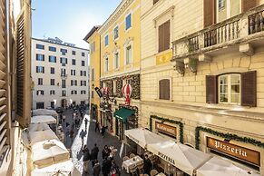 Pantheon Apartment