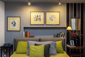 Pantheon Apartment