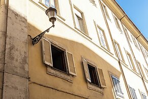Pantheon Apartment