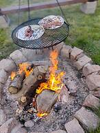 Comfortable Holiday Home, Sauna, Fishing Pond