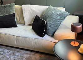 Tranquil Studio - Sleeps 2 & Private Parking