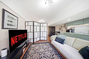 Tranquil Studio - Sleeps 2 & Private Parking