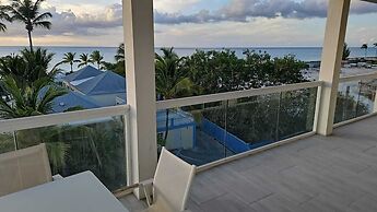 The Tides Grace Bay
