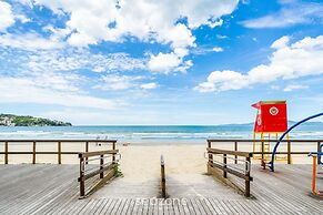 3BR Beachfront apt w/ BBQ Rsl0502
