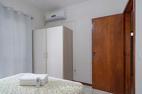 3BR Beachfront apt w/ BBQ Rsl0502