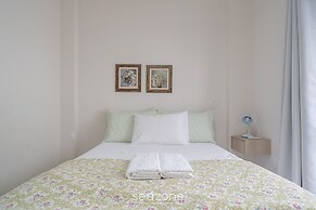 3BR Beachfront apt w/ BBQ Rsl0502