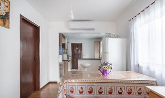 3BR Home w/ BBQ 100m From Beach Rpr056