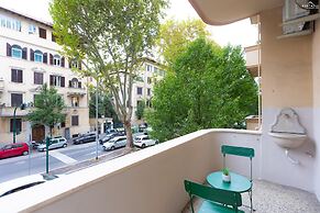 Clodia 5 Apartment