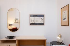 Clodia 5 Apartment